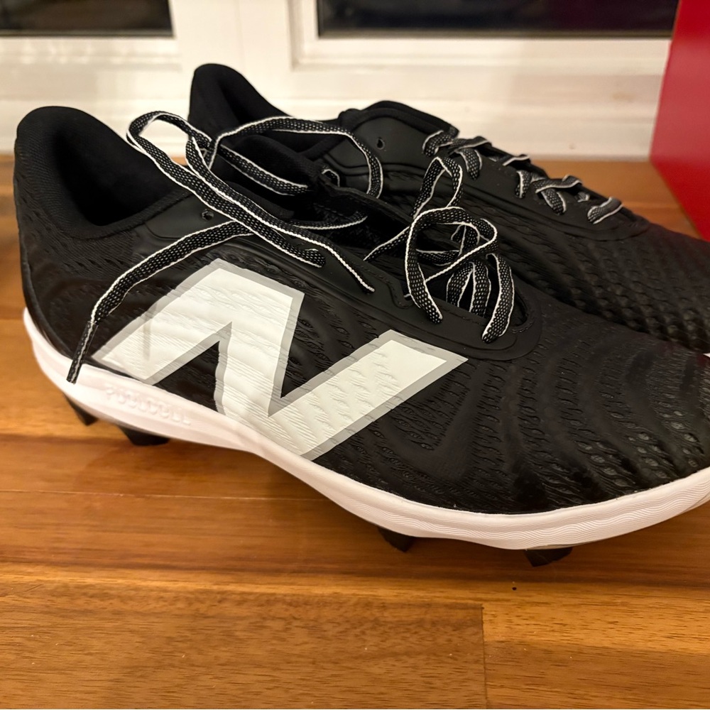 New Balance FuelCell 4040v7 Molded Shoes - Black and White
